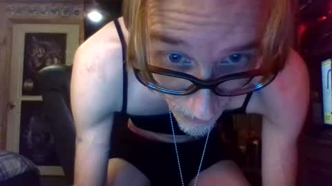 Snapshot of mikey33436 chatting on December 19, 12:34 am Michael online show from December 19, 12:34 am