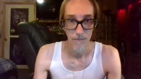 Snapshot of mikey33436 chatting on December 4, 1:03 am Michael online show from December 4, 1:03 am