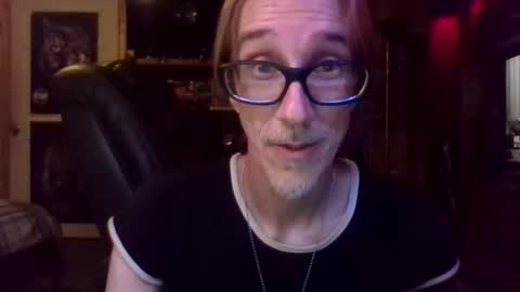 Snapshot of mikey33436 chatting on December 31, 2:08 am Michael online show from December 31, 2:08 am