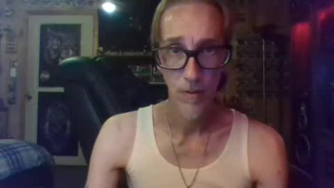 Snapshot of mikey33436 chatting on September 22, 4:34 am Michael online show from September 22, 4:34 am