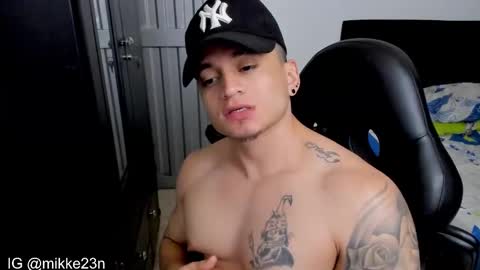 Snapshot of mikke_love chatting on January 20, 2:36 pm MIKKE online show from January 20, 2:36 pm