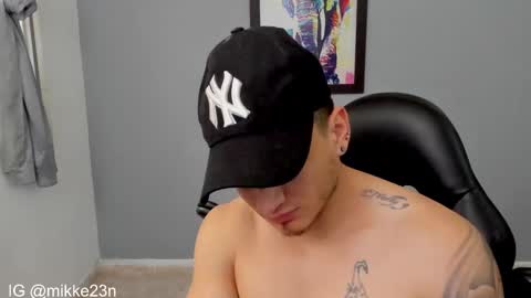 Snapshot of mikke_love chatting on January 26, 1:58 pm MIKKE online show from January 26, 1:58 pm