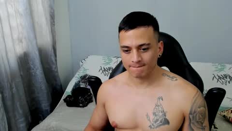 Snapshot of mikke_love chatting on February 18, 2:16 pm MIKKE online show from February 18, 2:16 pm