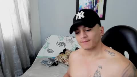 Snapshot of mikke_love chatting on February 19, 3:16 pm MIKKE online show from February 19, 3:16 pm