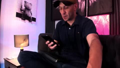 MILAN online show from March 3, 11:50 am