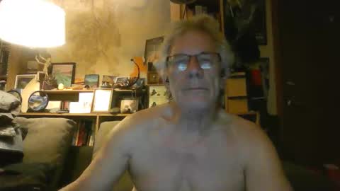 Milehi1958 online show from April 26, 10:12 am