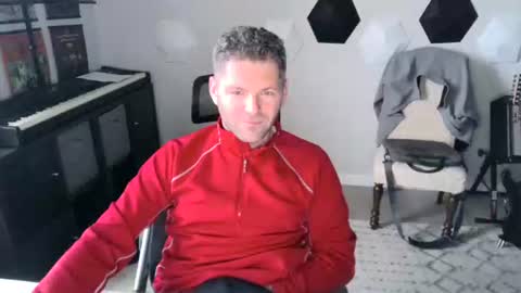 milf_hunter567 online show from November 7, 9:40 pm