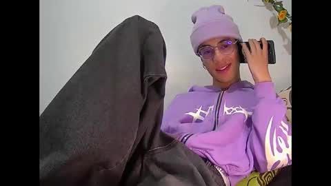 militoveruss2 online show from March 8, 4:27 am