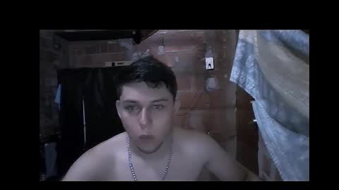 milk_boy25 online show from September 17, 9:38 pm