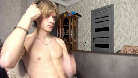 Isaac online show from April 8, 10:40 pm