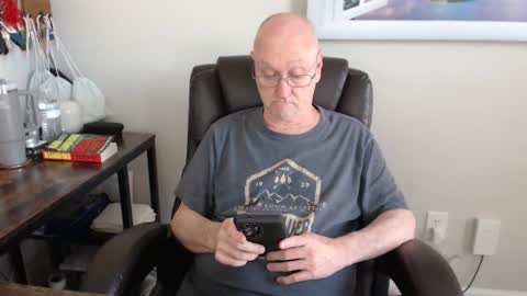 millenium0129 online show from April 10, 6:15 pm