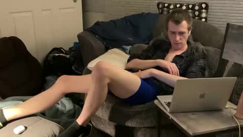 Snapshot of millerjdm chatting on December 2, 7:36 pm SlimnHungOH online show from December 2, 7:36 pm