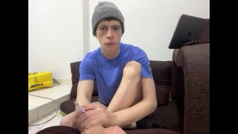 Snapshot of millerjdm chatting on October 28, 12:57 am SlimnHungOH online show from October 28, 12:57 am