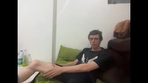 Snapshot of millerjdm chatting on November 1, 11:31 pm SlimnHungOH online show from November 1, 11:31 pm