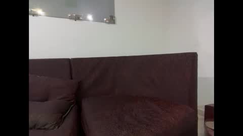 Snapshot of millerjdm chatting on October 13, 10:27 pm SlimnHungOH online show from October 13, 10:27 pm