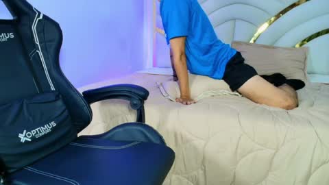 milo_sttorm online show from May 8, 3:01 pm