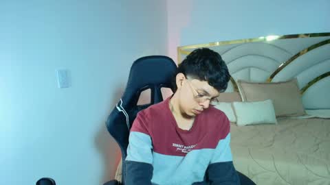 milo_sttorm online show from April 27, 12:13 pm