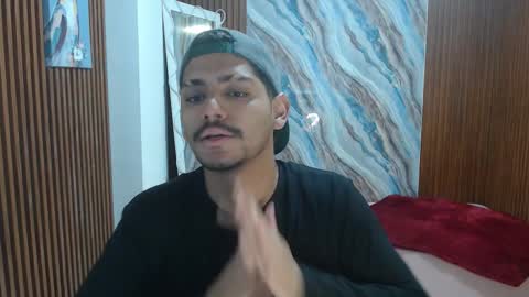 milo_tay online show from March 31, 11:45 am