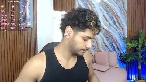 milo_tay online show from April 6, 11:55 am