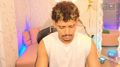 milo_tay online show from March 28, 7:47 pm