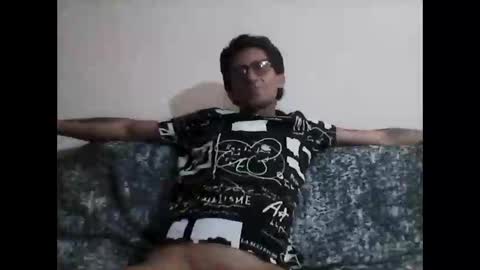 milojkolud online show from February 22, 1:11 am