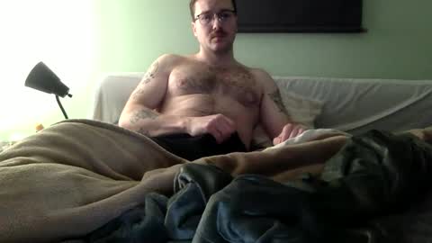Snapshot of milolax chatting on February 24, 5:31 pm milolax online show from February 24, 5:31 pm