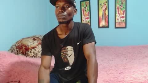 Snapshot of miltonn_jakee chatting on September 27, 4:49 pm Miltonn online show from September 27, 4:49 pm