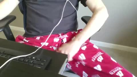 milwaukeebadger24 online show from May 13, 4:37 pm