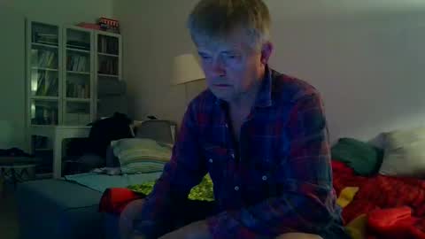  Milymen26  Polish man  master  fereskik straight mature online show from April 8, 9:12 pm