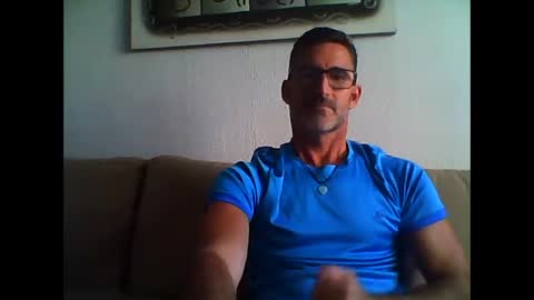 Snapshot of mindthestep chatting on October 14, 3:30 pm MIND online show from October 14, 3:30 pm