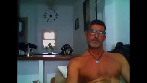 Snapshot of mindthestep chatting on October 11, 4:22 pm MIND online show from October 11, 4:22 pm