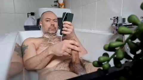 minge68 online show from March 15, 12:35 pm