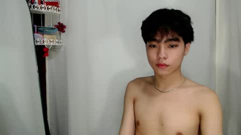 mingkla_man online show from March 31, 6:04 am