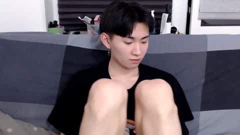Snapshot of miram_yoo chatting on January 15, 8:16 pm online show from January 15, 8:16 pm