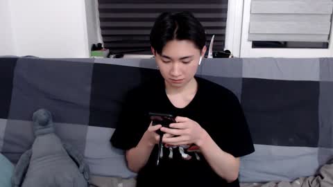 Snapshot of miram_yoo chatting on January 12, 9:08 pm online show from January 12, 9:08 pm