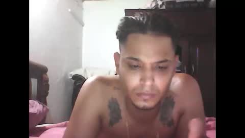 mirenito_ online show from April 11, 7:17 pm