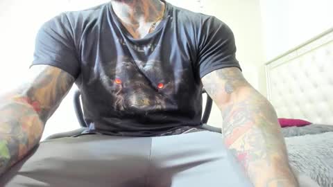 Snapshot of mister_venom chatting on October 20, 2:59 am venom online show from October 20, 2:59 am