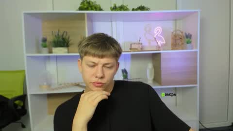 mister_vice online show from September 16, 8:37 am