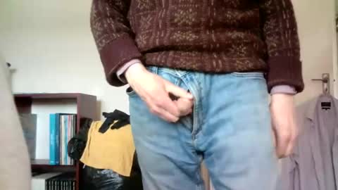Snapshot of mistersilver66 chatting on March 8, 12:28 pm mistersilver66 online show from March 8, 12:28 pm