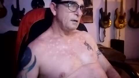 Snapshot of mitchnails69 chatting on February 8, 8:42 am BobbyMitchGa online show from February 8, 8:42 am