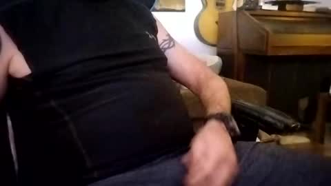 Snapshot of mitchnails69 chatting on October 8, 7:24 am BobbyMitchGa online show from October 8, 7:24 am