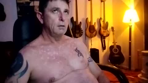 Snapshot of mitchnails69 chatting on February 13, 1:29 am BobbyMitchGa online show from February 13, 1:29 am