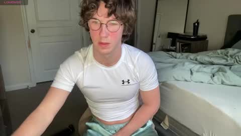 Leo online show from December 17, 12:34 pm