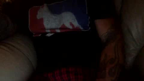 Snapshot of mjg175 chatting on October 10, 12:10 pm SexyRed online show from October 10, 12:10 pm