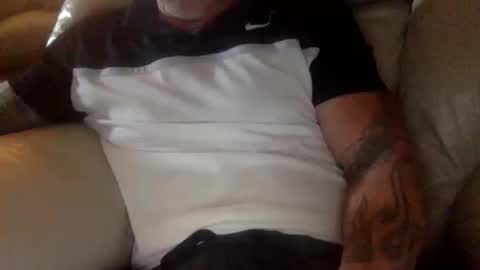 Snapshot of mjg175 chatting on October 12, 9:20 pm SexyRed online show from October 12, 9:20 pm