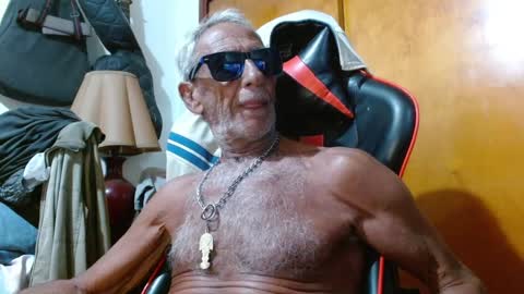 Snapshot of mjmadurengue chatting on January 16, 10:44 pm Mario jose online show from January 16, 10:44 pm