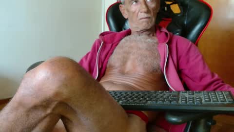 Mario jose online show from April 25, 1:41 pm