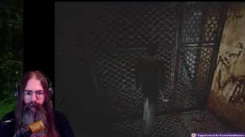 Snapshot of mjolnirinyou chatting on November 1, 10:58 pm Lois online show from November 1, 10:58 pm