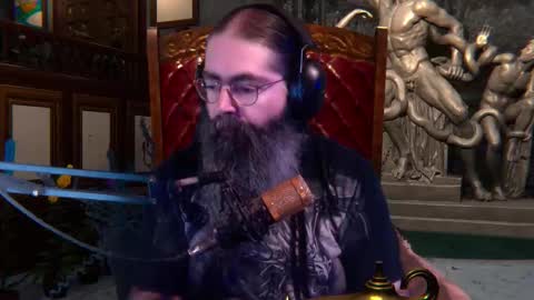 Snapshot of mjolnirinyou chatting on October 18, 7:19 pm Lois online show from October 18, 7:19 pm