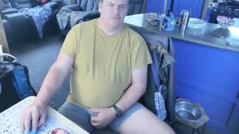 mmmthatsfunnn online show from February 3, 7:08 pm